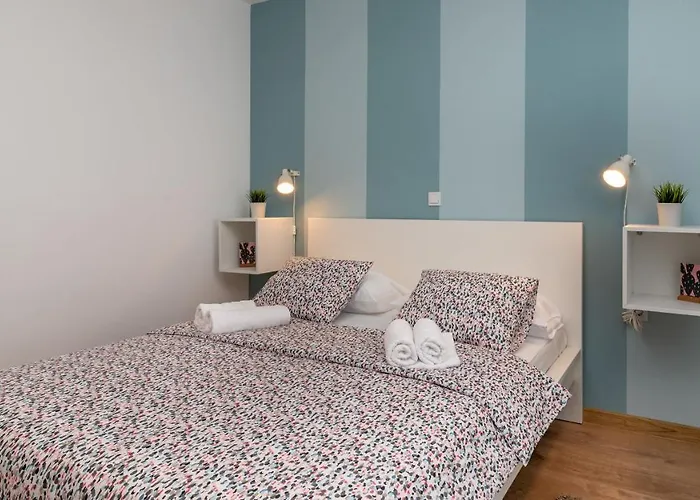 House Polus טרוגיר