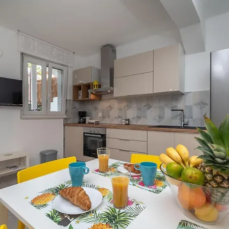 House Polus Holiday home