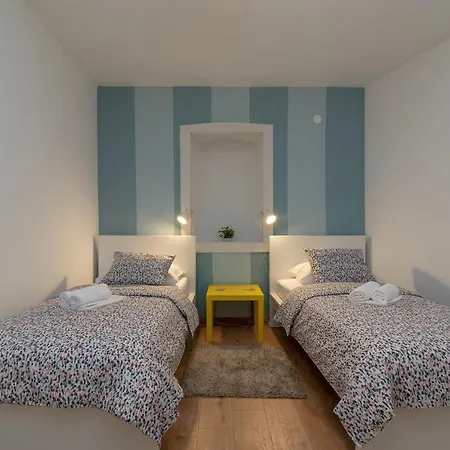 Сasa de vacaciones House Polus