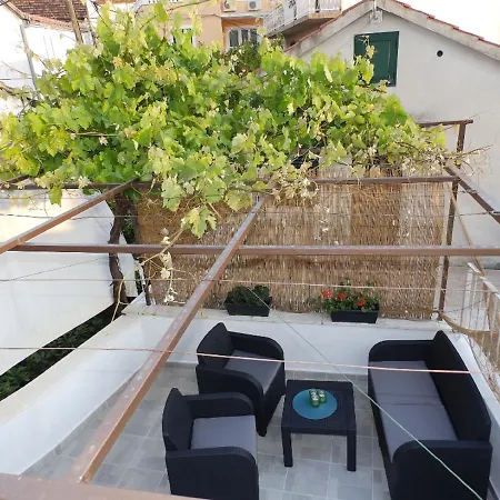 Сasa de vacaciones House Polus *